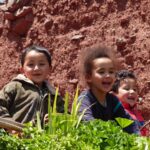 ילדים צוחקים בטיול בהתאמה אישית למרוקו 