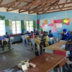 כיתה של ילדים מקומיים בזימבבואה - טיול מאורגן